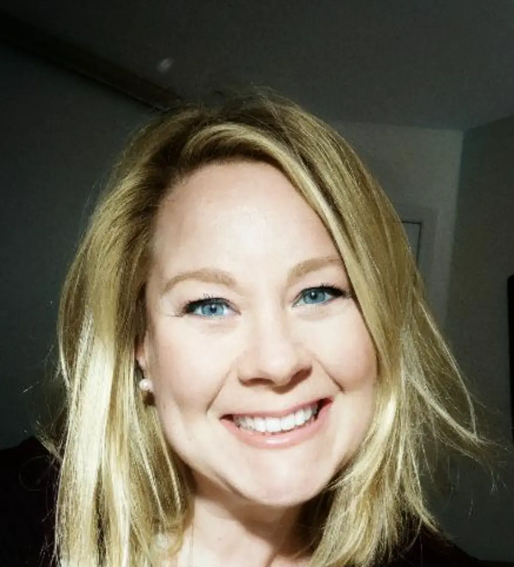 Christina Baker headshot